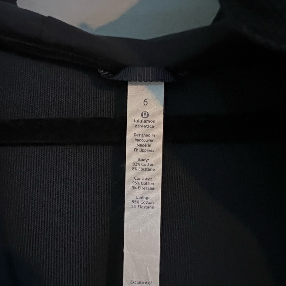 Lululemon Jacket - Picture 9 of 9